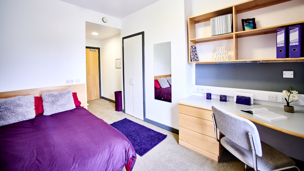 kensington terrace bedroom
